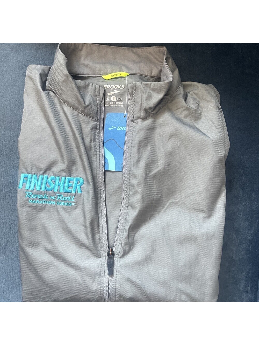 Brooks Essential Jacket Women's L Run Happy FINISHER Oxford Gray Full Zip NEW